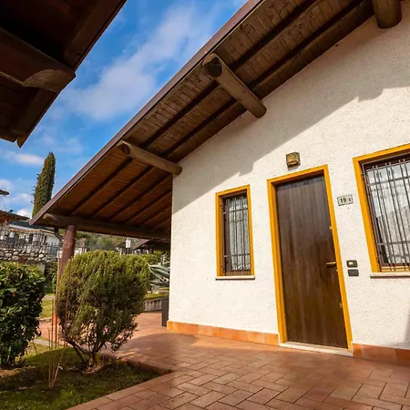 Bellavista Con Piscina Tatil Evi
